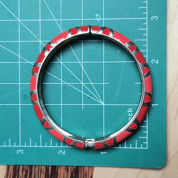 Hinged Clamper Bracelet Enamel Two Tone Red Metal - Picture 7 of 12